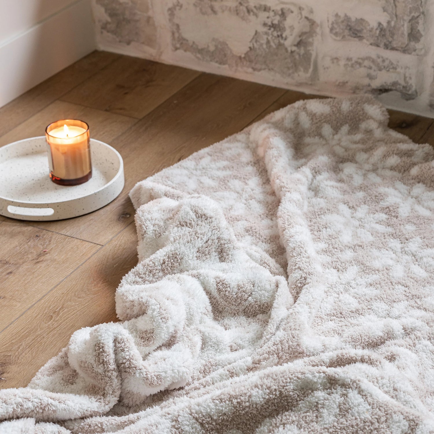 Candles & Comfy Things
