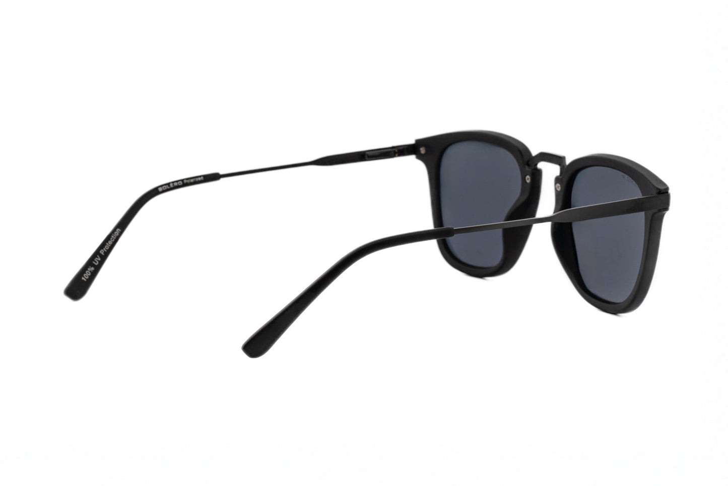 Boléro Maven — Matte Black Square Keyhole Sunglasses